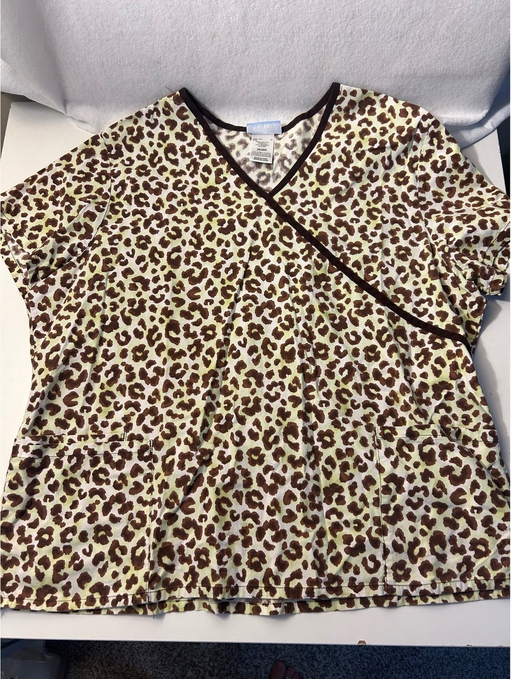 Scrubs Leopard Print Scrub Top XXL